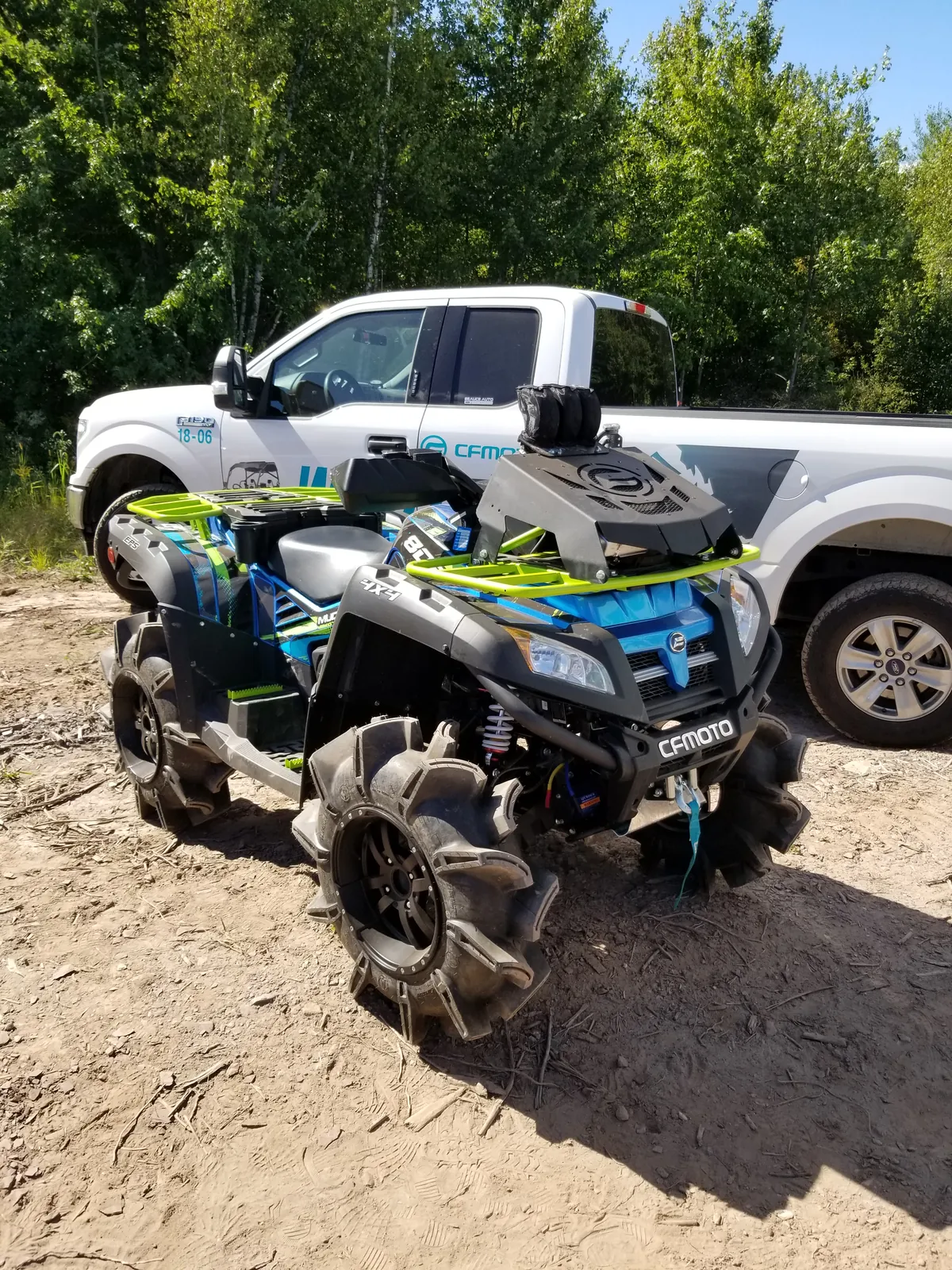 CFMOTO préparé mudder — pneus d'hélice — photo Patrice Rivest, GRIP365